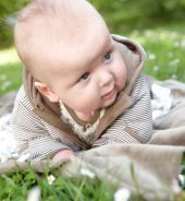 Pastaigas ar bērniem uzlabo mazuļa veselību un elpošanu